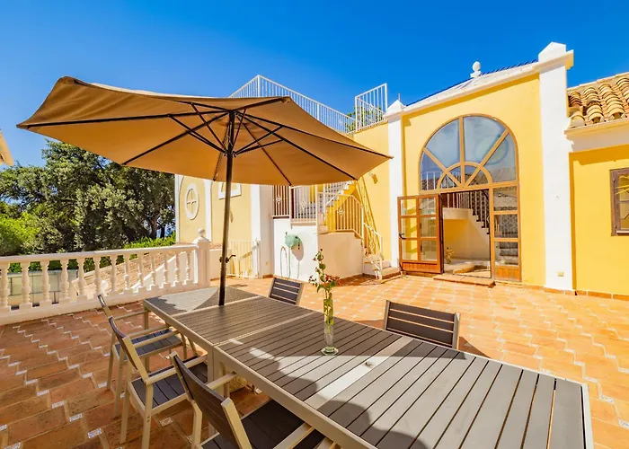 Vila Cubo's Casa La Paloma Marbella